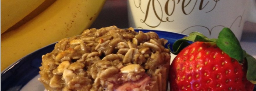 #FlavorfulFriday - Healthy Sugarfree Baked Oatmeal Muffins | Healthy, Fit & Barefoot!