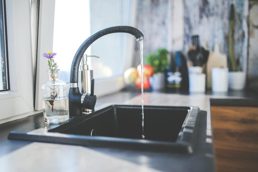 Quenching Wellness: Unveiling the Health Benefits of Home Water Filtration